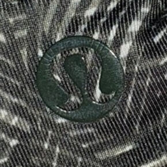 Lululemon Tank Leaf Print Sz6 Gator Green Wrap It Up Racerback Shelf Bra Stretch - Picture 10 of 11